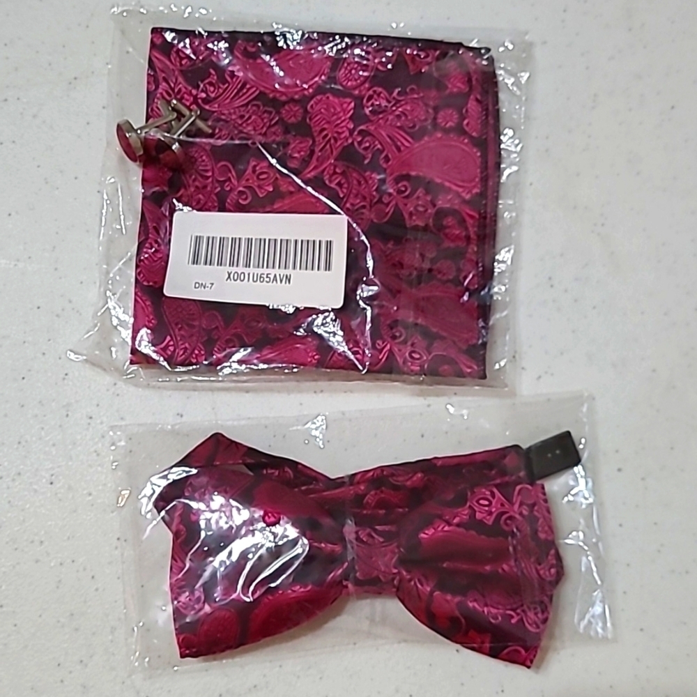 NWOT Hot Pink & Black Pocket Square, Cuff Links & Bowtie Set